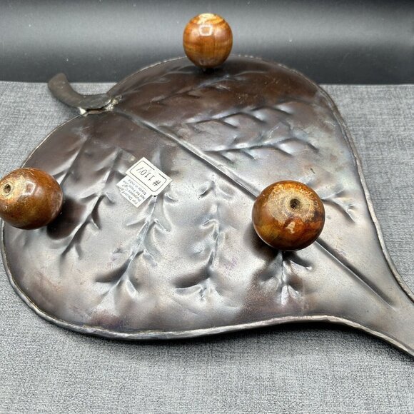 Large Metal Display Tray Lily Pad & Frog Wood Feet Centerpiece 16" Vintage Decor - Picture 3 of 16